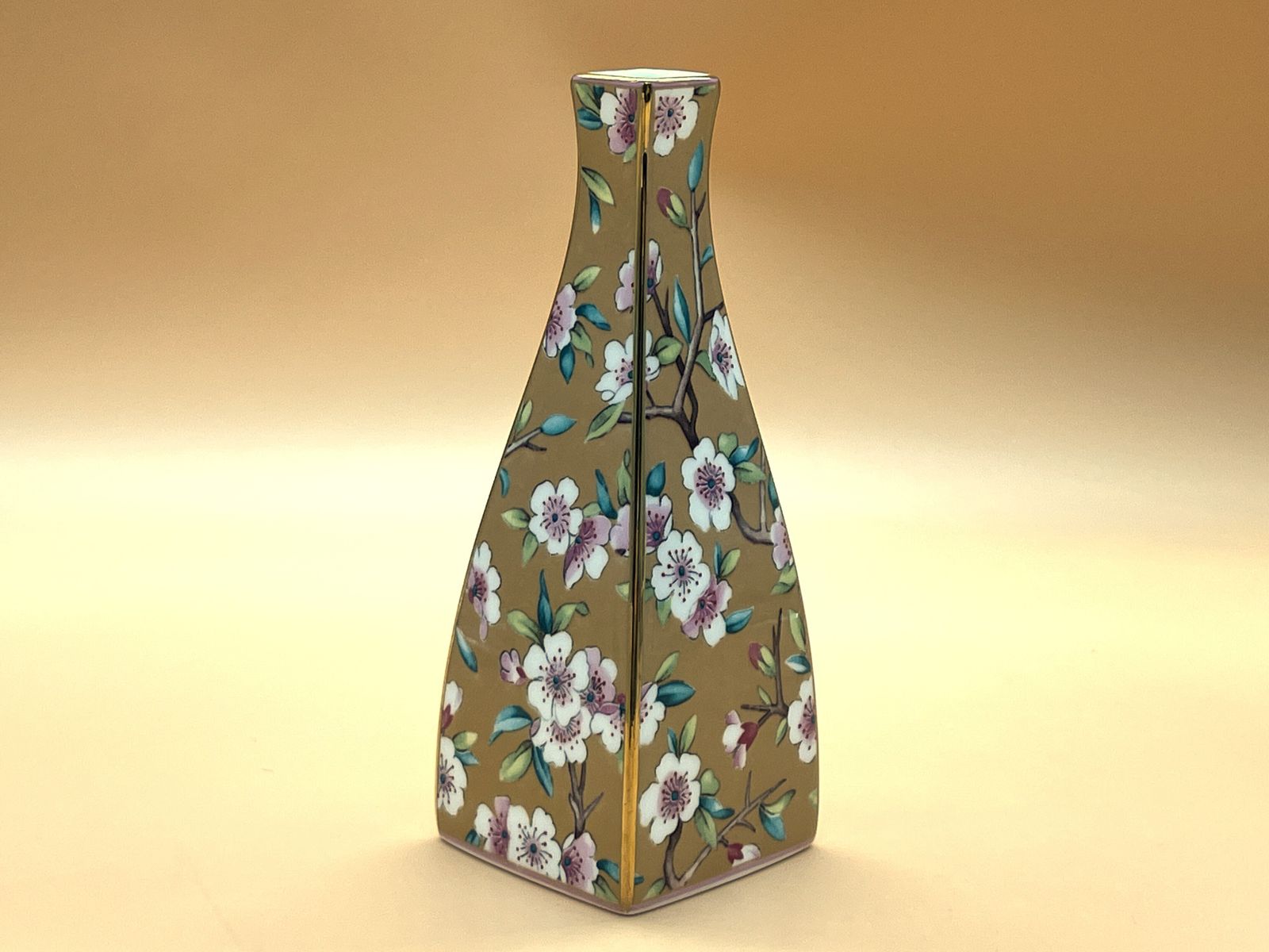 Wedgwood Pottery May Flowers Design Bud Vase. 15cm.