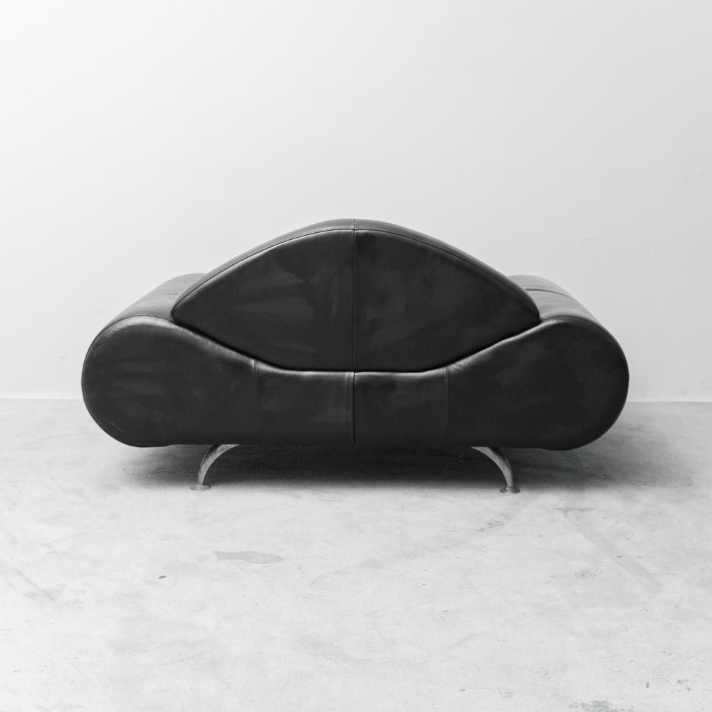 Vintage Modern Design Black Leather Armchair – 1990s Lounge Chair photo vintage