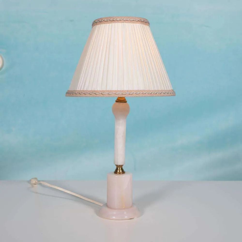 Boho Chic Natuurstenen Tafellamp, Mid Century Onyx Tafellamp. photo furniture