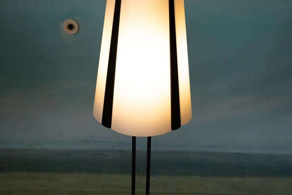 Verlichting Vloerlamp Uit De Jaren 80, Ikea Memphis Stijl Vloerlamp Vistofta Large. photo