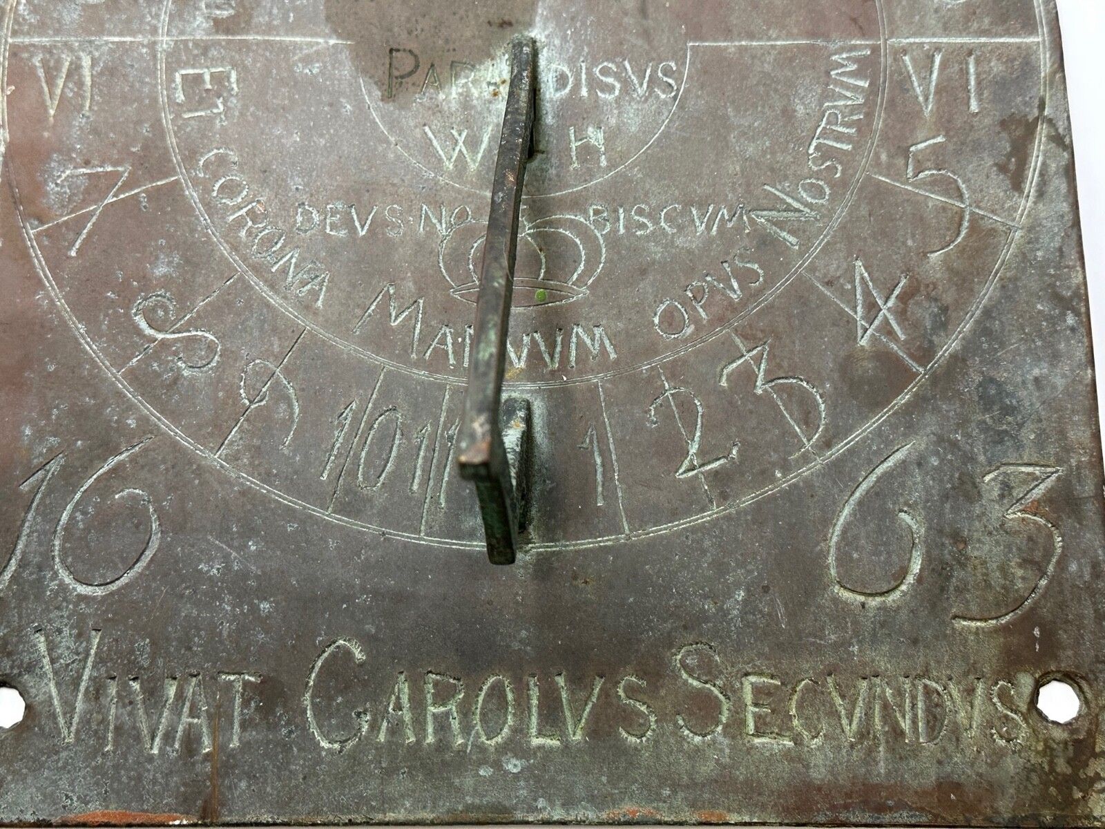 photo vinterior 17th Century Bronze Garden Sundial Plate Gnomon Timepiece King Charles II Lives