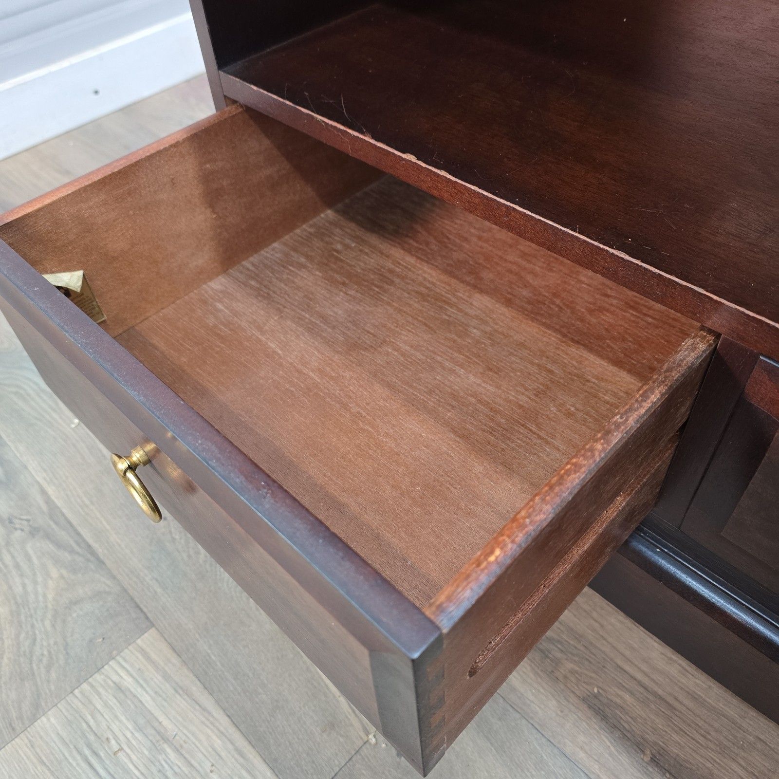 photo vinterior Vintage Stag Minstrel Tv Stand Unit Media Cabinet Mahogany Finish Retro Wooden