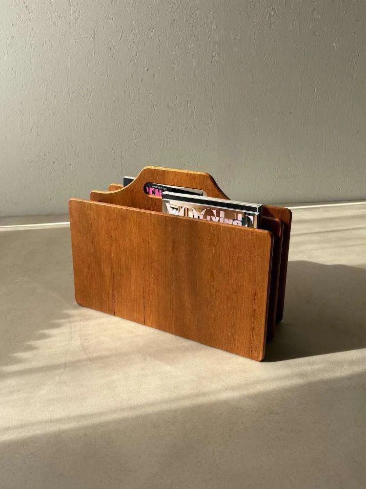 Deens Teakhouten Tijdschriftenrek, Ca. Jaren 1970 photo furniture