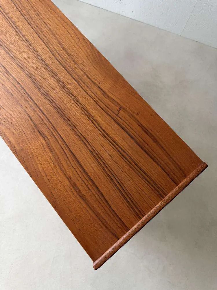 Scandinavisch Teakhouten Dressoir Ca. Jaren 1960 – Compact Deens Design photo vinterior