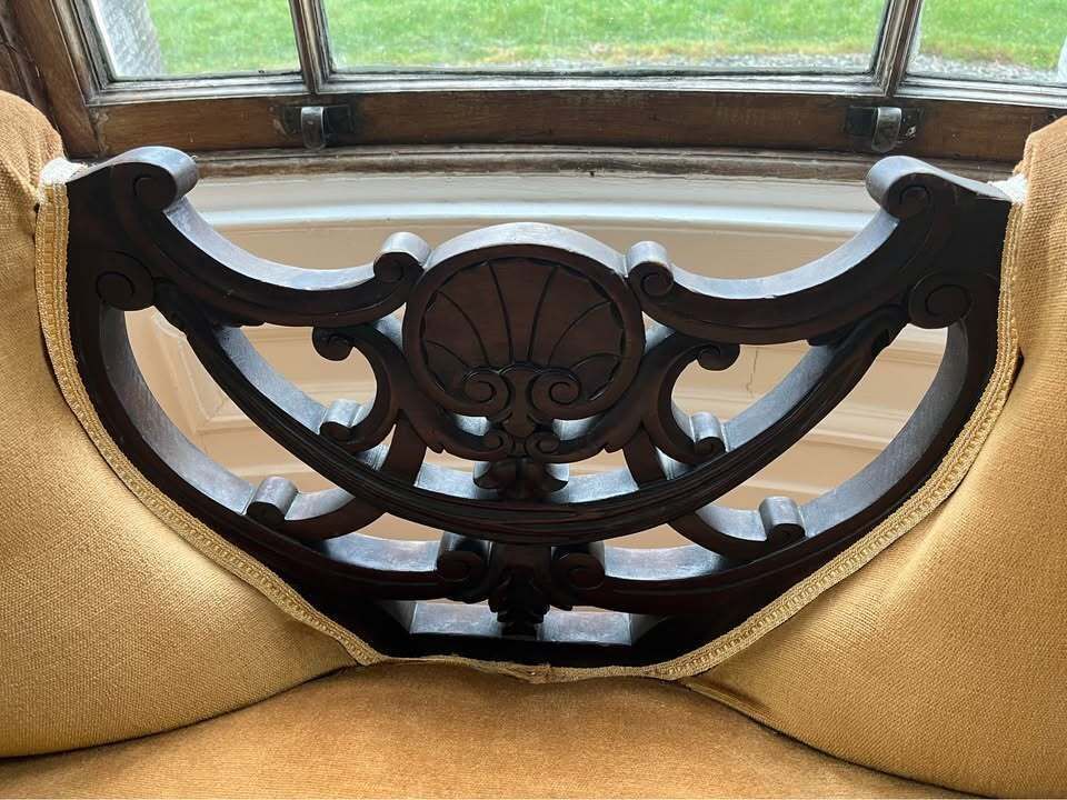 Victorian Three Piece Parlour Suite In Gold Velvet: Chaise Longue, King And Queens Chairs photo vinterior