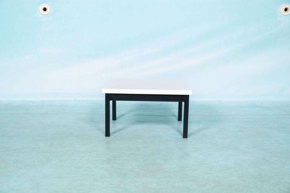 Memphis Stijl Salontafel Jaren 80, Zwart Witte Bijzettafel. photo Meubels