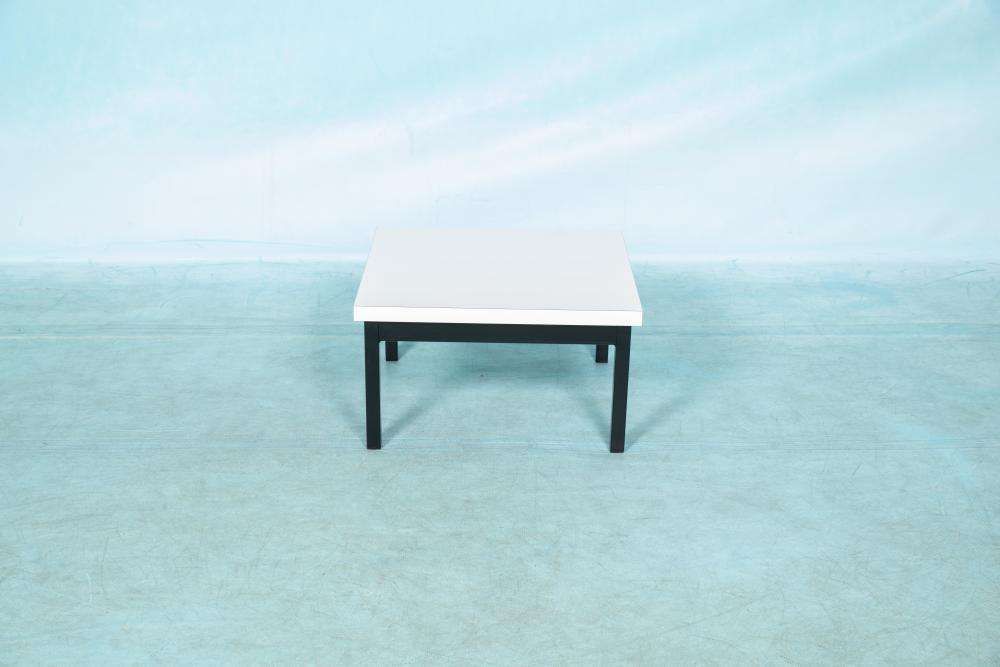 Memphis Stijl Salontafel Jaren 80, Zwart Witte Bijzettafel. photo vinterior