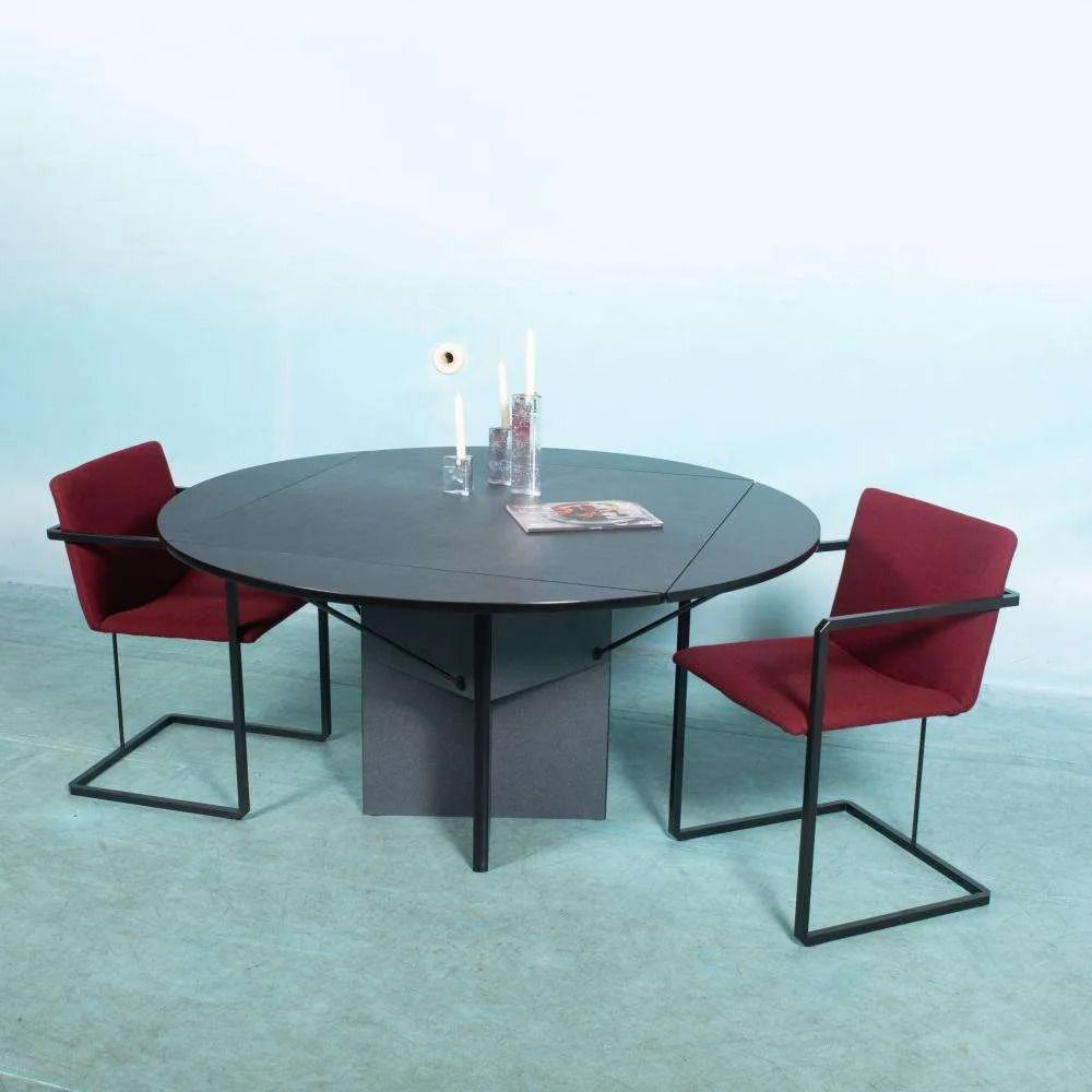 Postmodern Eettafel Hennie De Jong, Minimalistische Eettafel. photo furniture