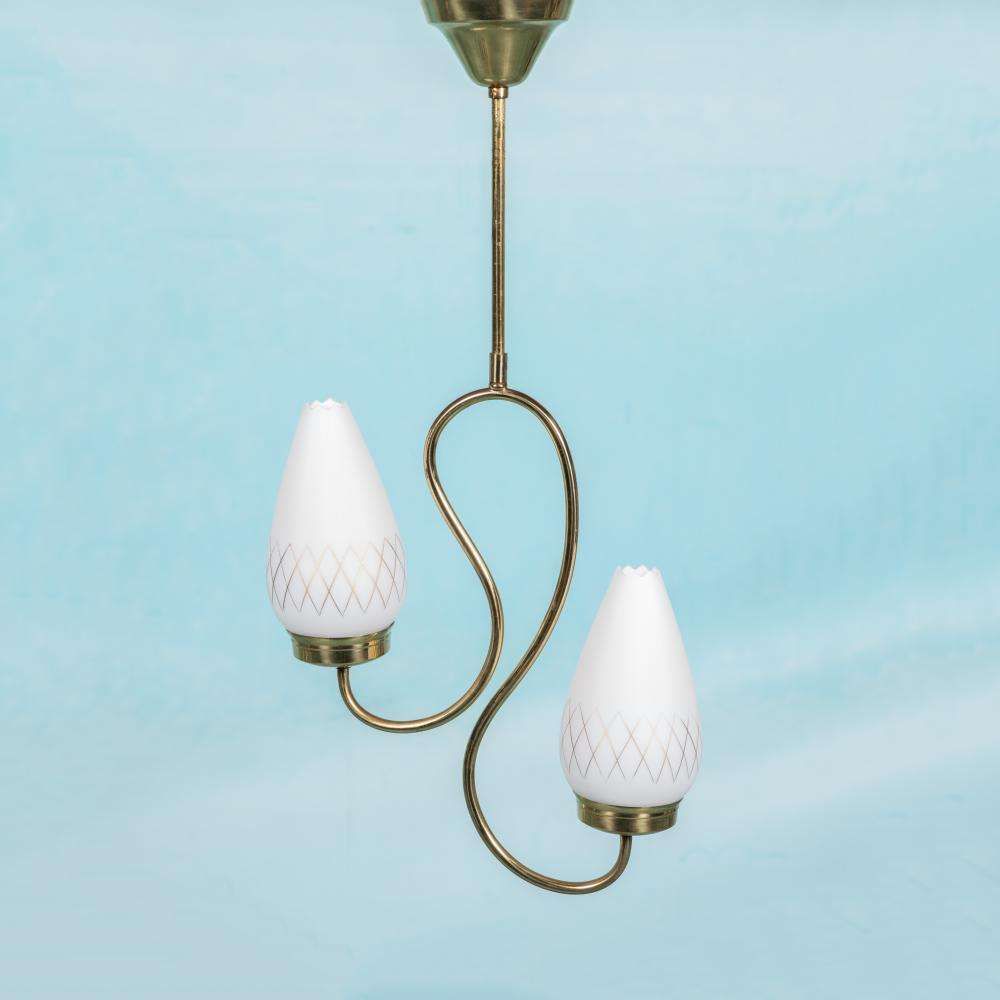 Mid Century Zweedse Vintage Opaline Hanglamp, Jaren 1950 photo furniture