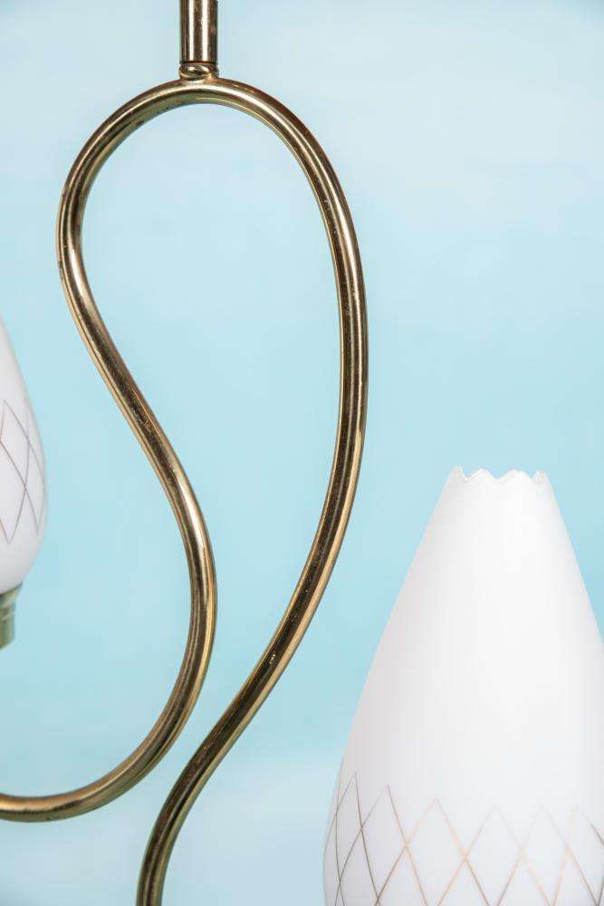Mid Century Zweedse Vintage Opaline Hanglamp, Jaren 1950 photo for sale