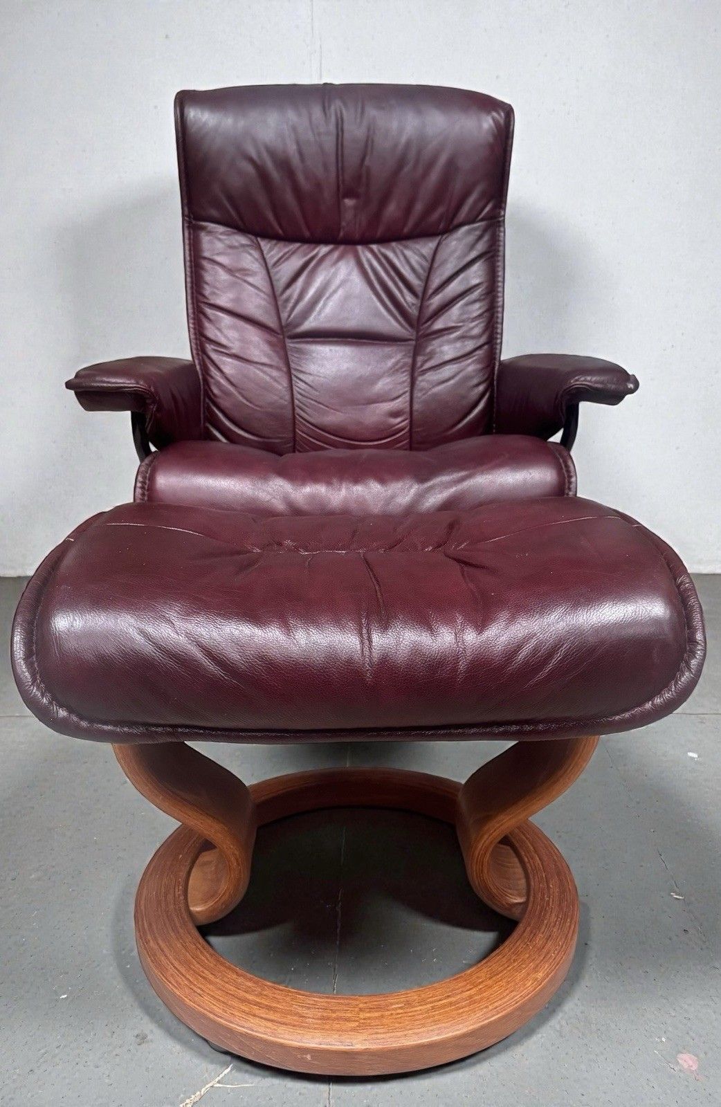photo furniture Ekorness Stressless Reclining Armchair And Footstool Consul Range Super Quality