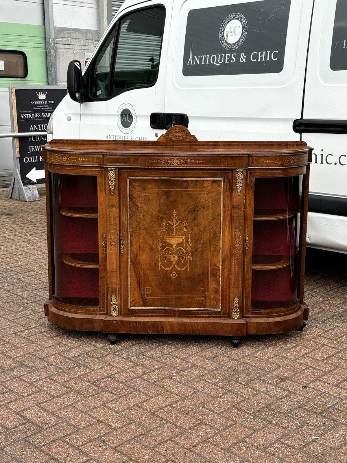 Victorian Burr Walnut Credenza. photo vinterior