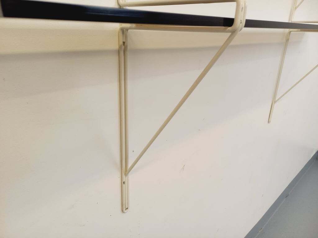 photo vinterior String Tomado Wall Shelf In Smoked Glass And White Metal