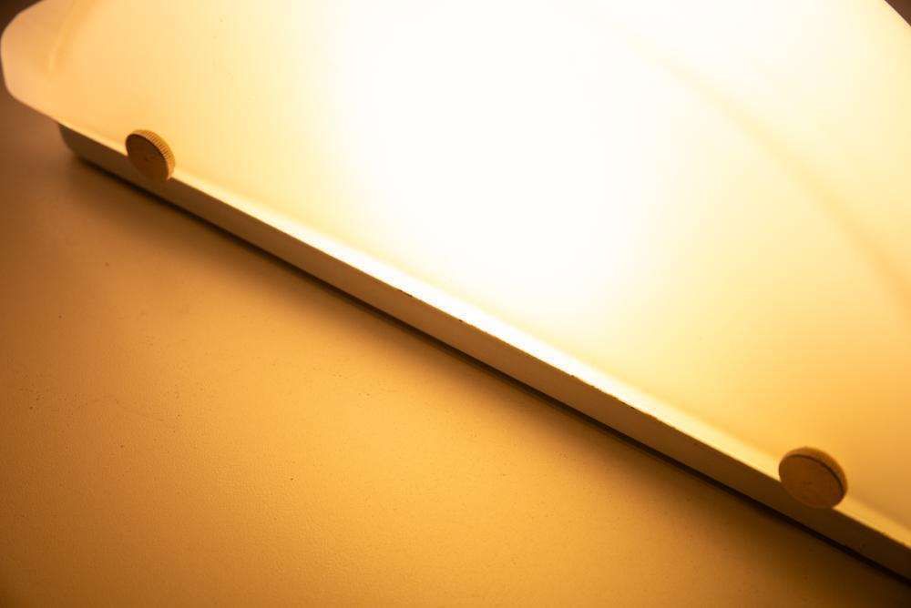 photo vintage Space Age Peill & Putzler Glazen Wandlamp, Minimalistisch