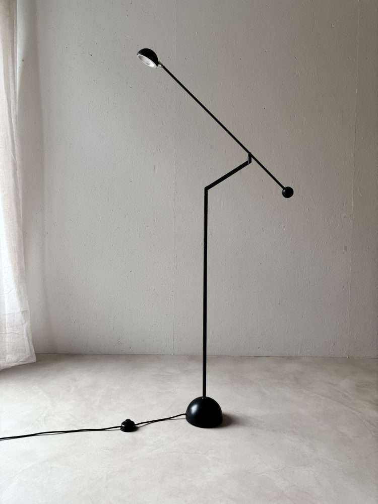 photo for sale Memphis Vloerlamp Counterbalance Sölken Jaren 80