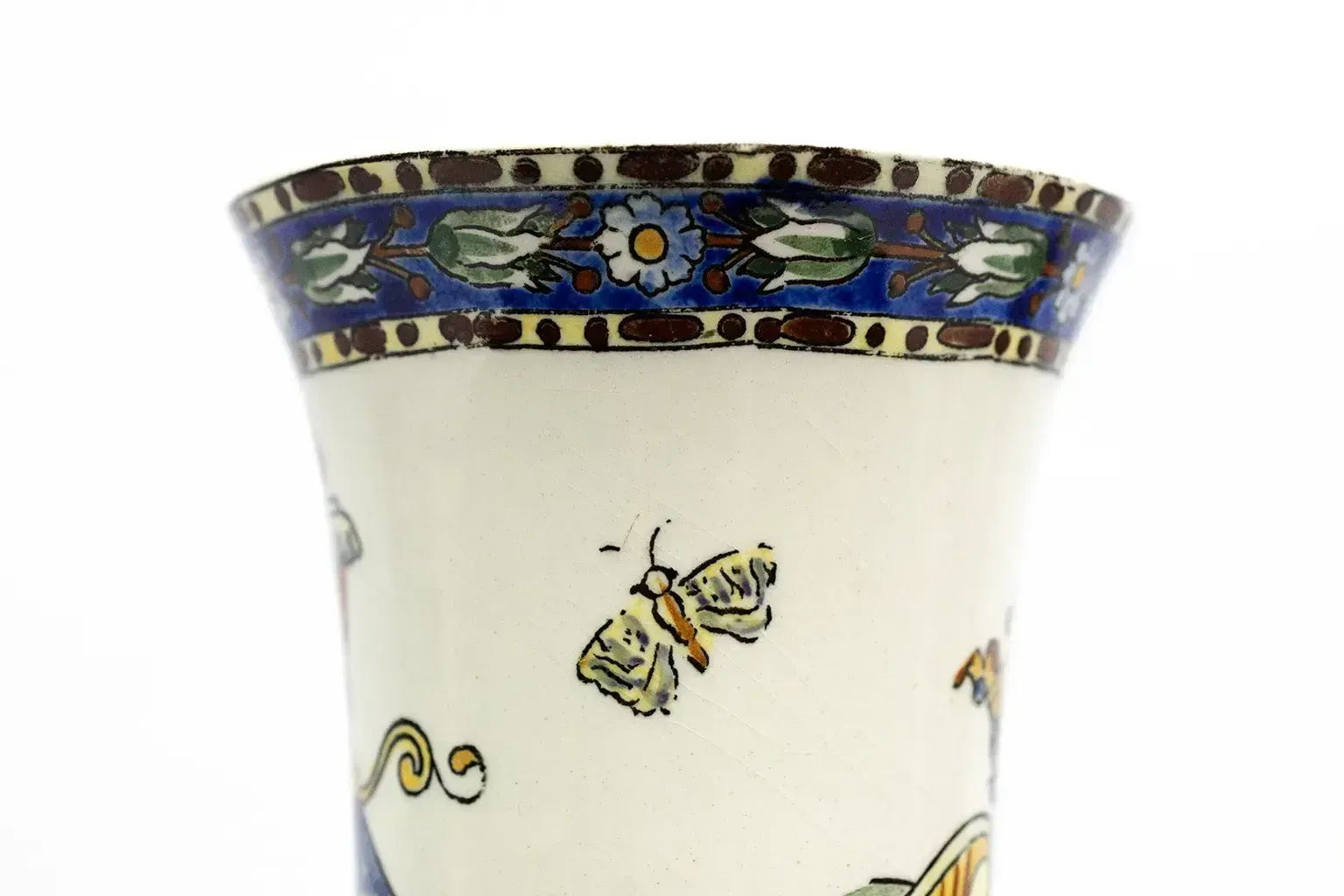 A Fine Earthenware Horn Shaped Vase, Decorated With Renaissance Grotesques — Gien Pottery, Late 19th Century photo 90.0