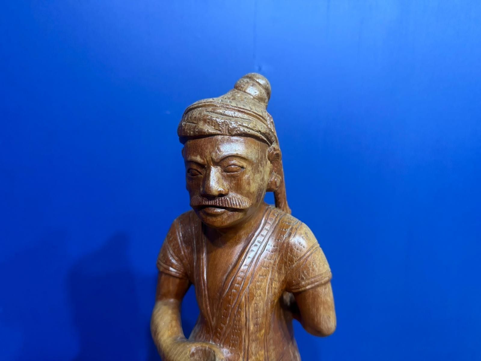 Vintage Wood Carved Indonesian Figure Carrying A Basket Sculpture Statue photo Art