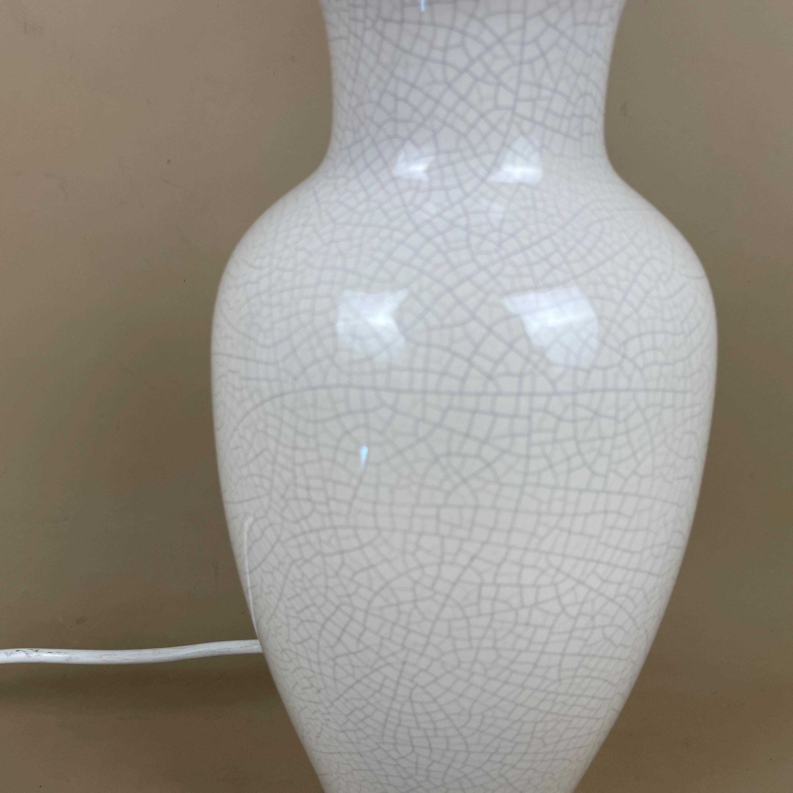 Ceramic Lamp Light Bedside Table Desk Porcelain Vase Cream Crackled Pattern Brass Gold Metal Cottage Vintage Medium Antique photo furniture