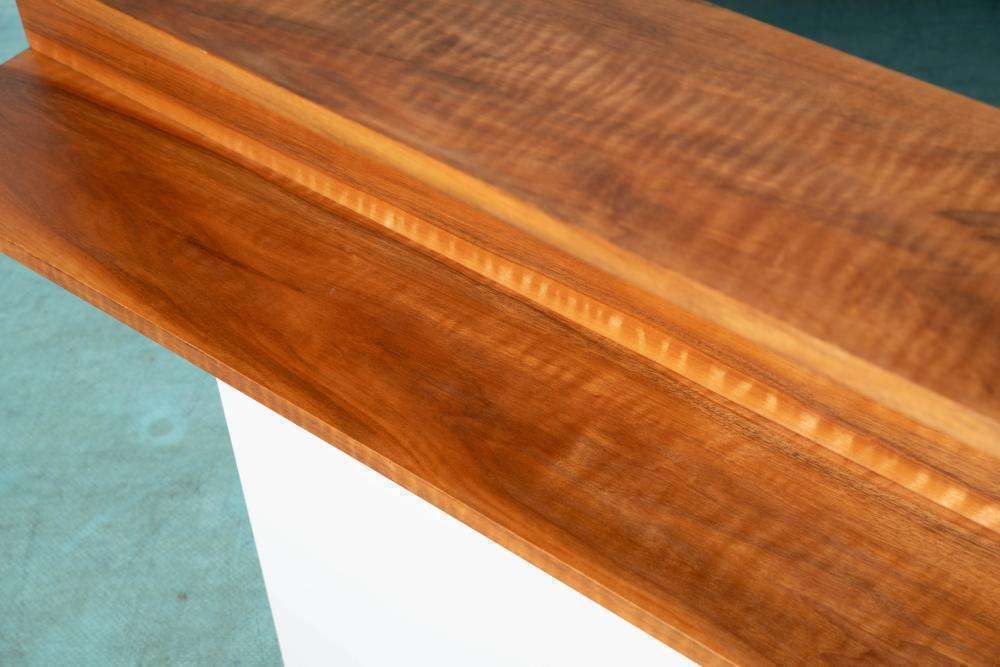 Minimalistische Wandconsole In Walnootfineer, Mid Century photo vinterior