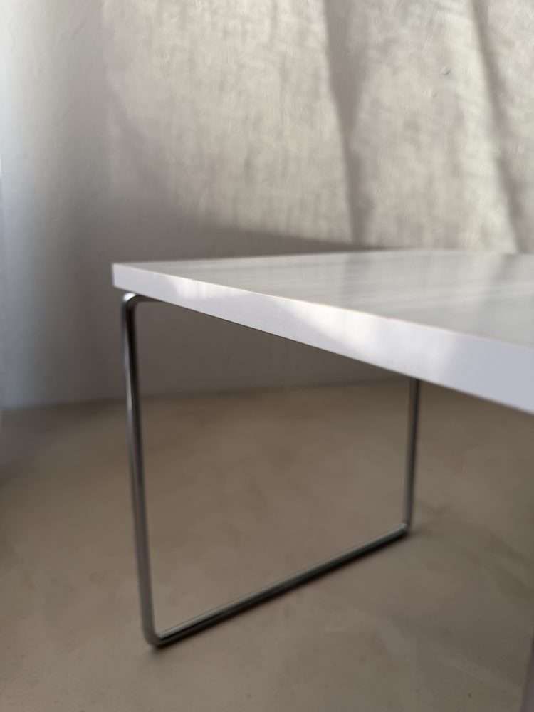 Brabantia Bijzettafels Jaren 1970 – Minimalistisch Design photo vinterior