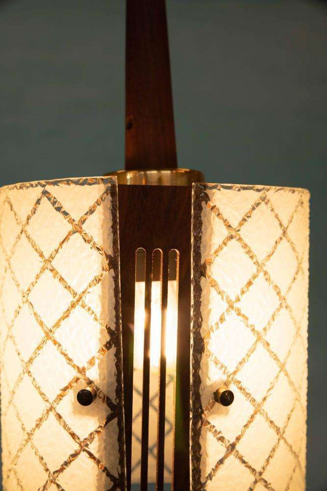 photo vintage Vintage Hanglamp Uit De Jaren 1960, Teak, Glas En Messing.