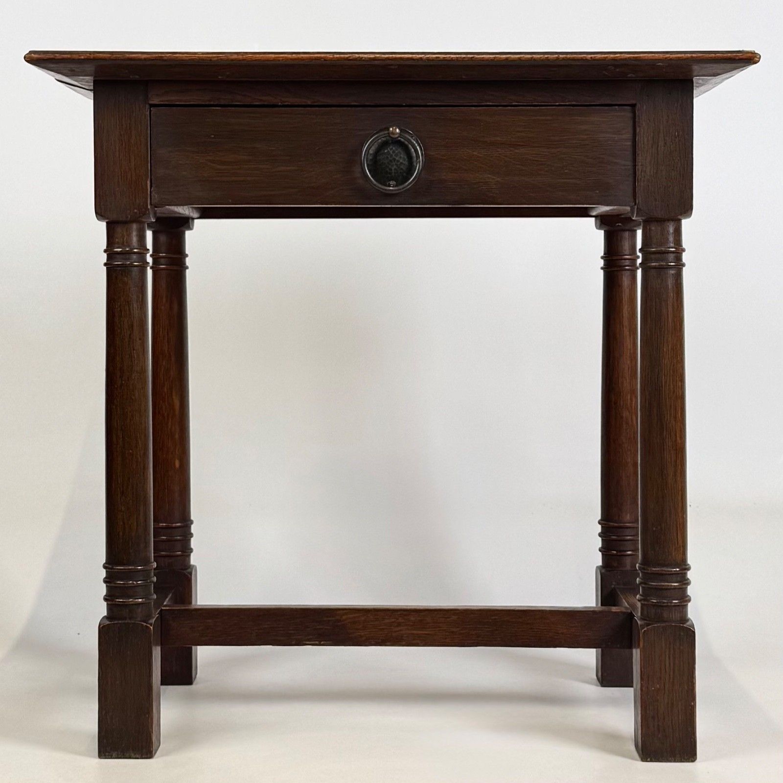 Antique 20th Century Art Nouveau Style Side Table In Oak ( Af 5634 )