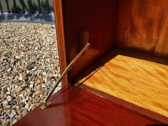 Furniture A Fine Quality Sheraton Revival Edwardian Period Mahogany Tall Chest. photo