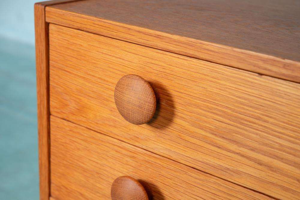 556.0 1960s Scandinavian Chest Of Drawers In Blond Oak photo