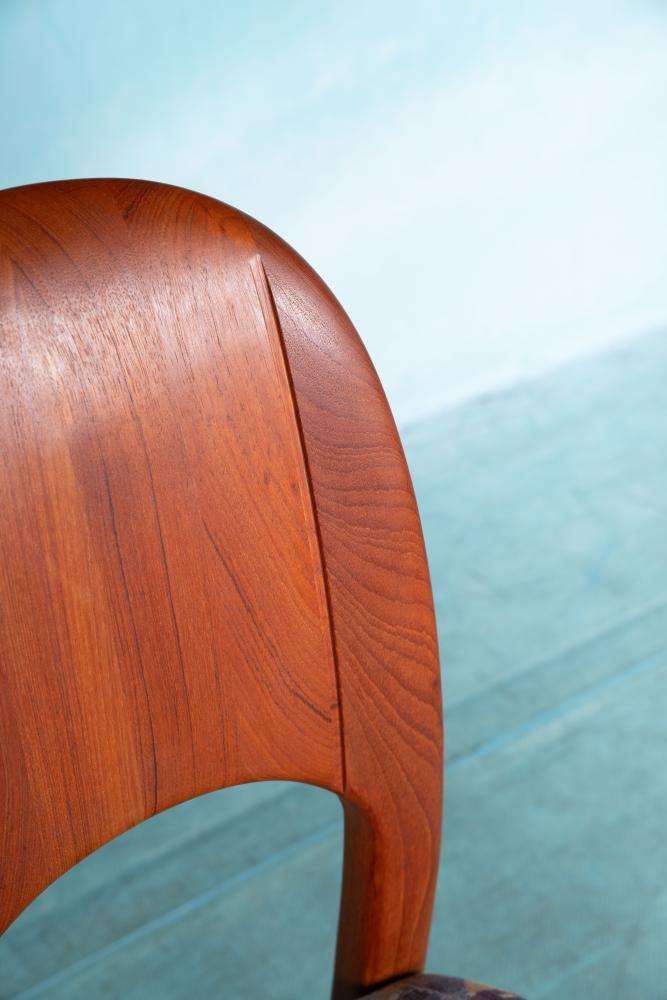 Japandi Deens Design Eetkamerstoelen Jaren '70 – Teakhouten photo Meubels