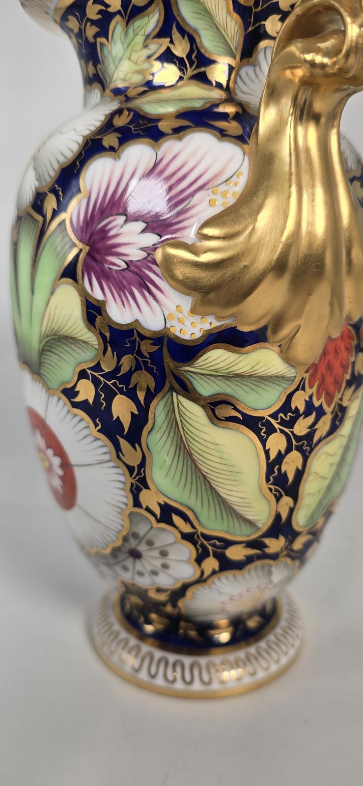 photo vinterior 19th Century Hand Painted Spode China Vase Circa 1890, English