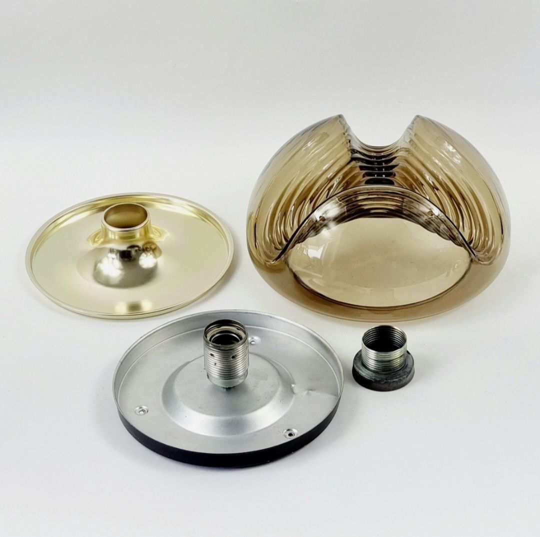 photo for sale Plafonnier Space Age modèles « Wave »/« Futura » en verre, Koch & Lowy pour Peill & Putzler, Allemagne, années 1970
