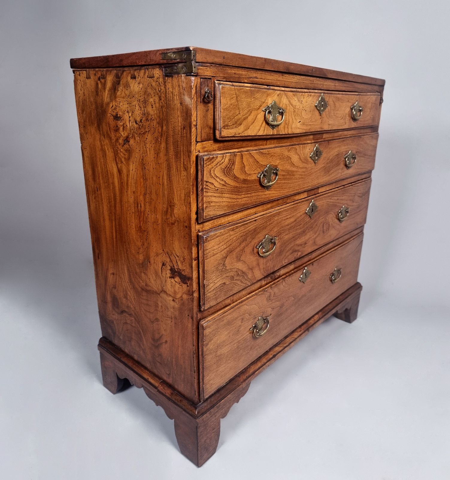 Small And Beautiful George II Elm Bachelors Chest C. 1740
