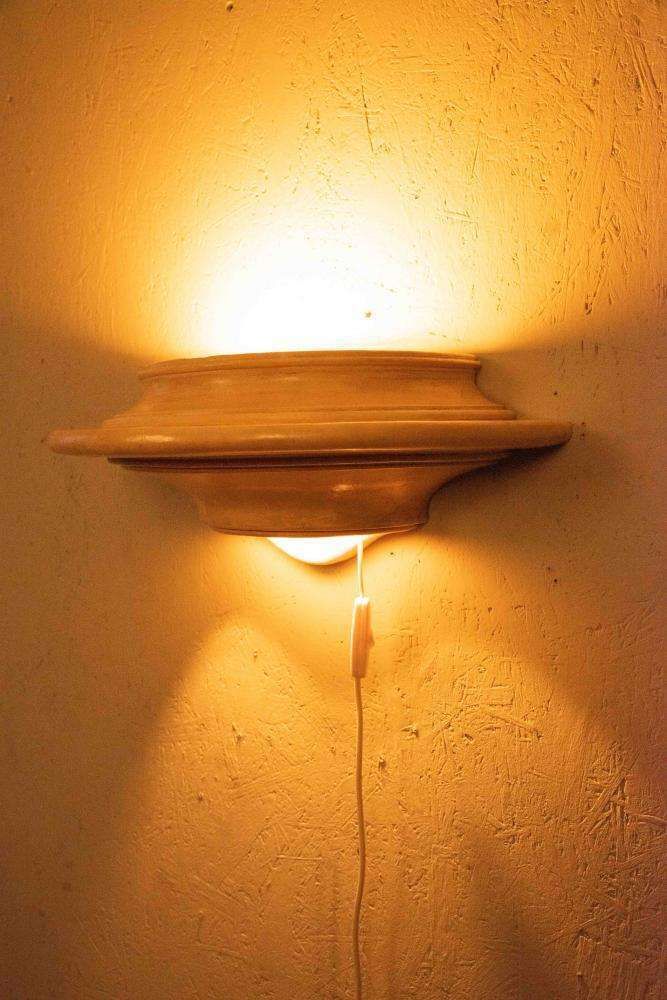 photo furniture Boheemse Wandlamp Jaren 1970, Japandi Wandlamp Op/Neer Licht