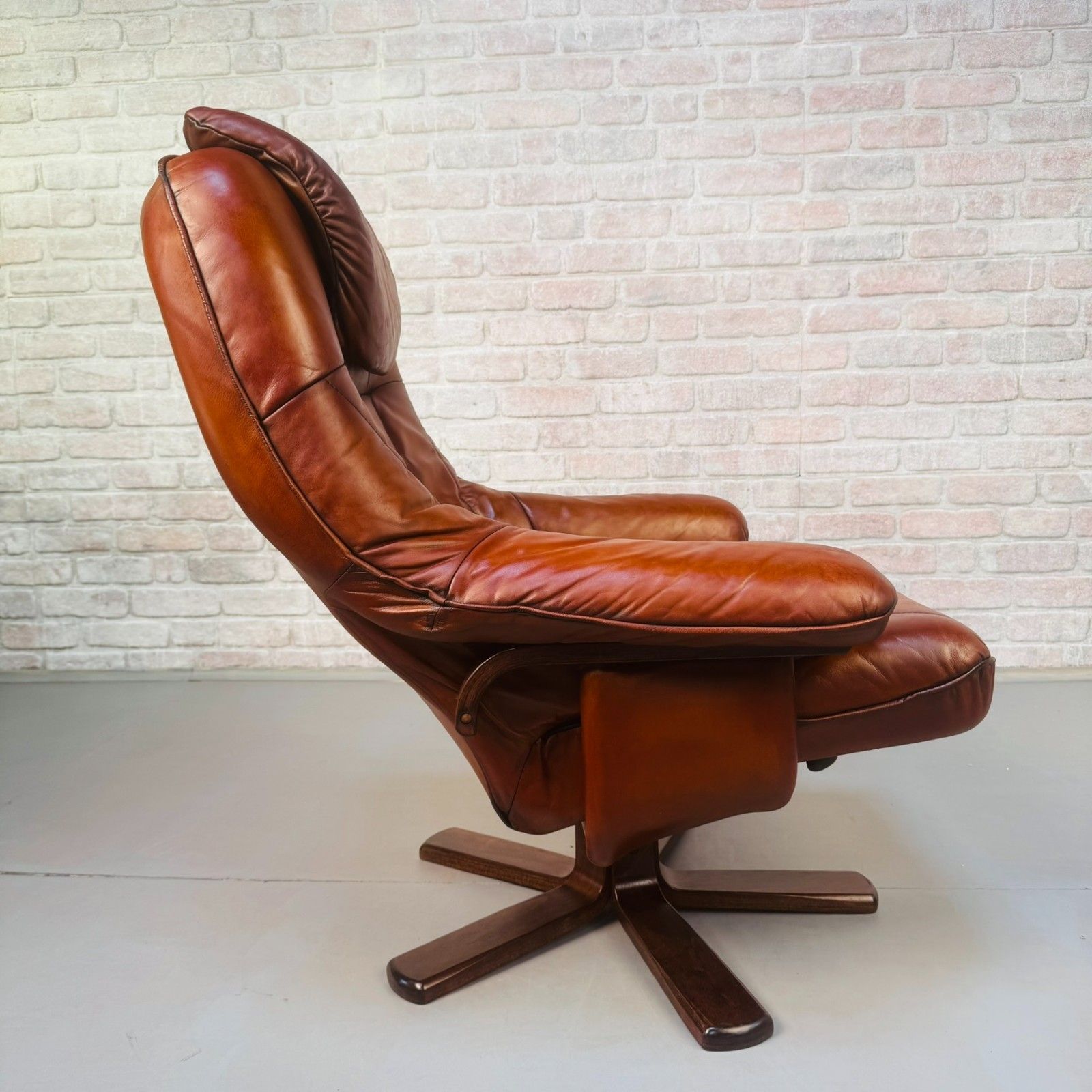 photo furniture Vintage Danish Tan Leather Reclining Chair & Matching Footstool