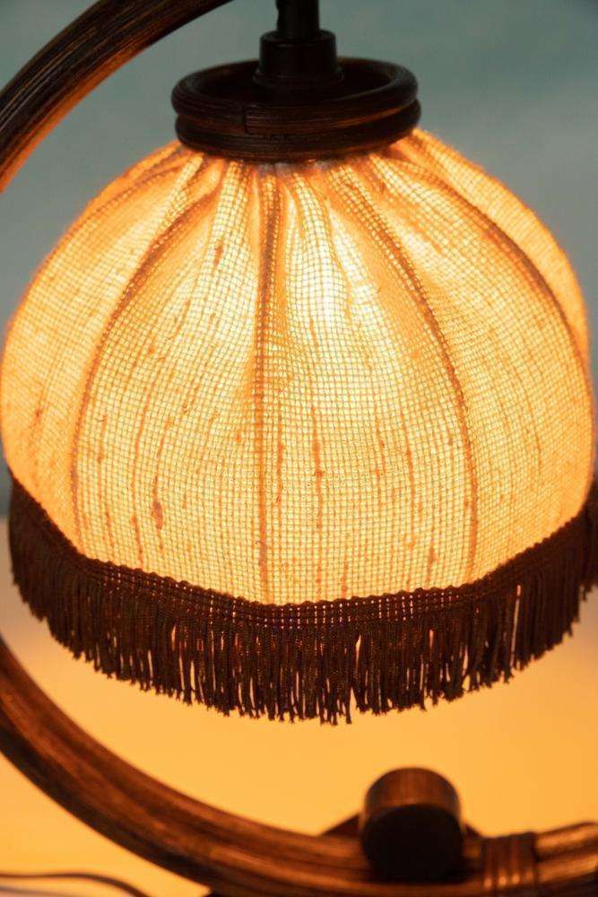 Boheemse Tafellamp Uit De Jaren 70, Rotan Safari Nachtkastlamp photo vinterior