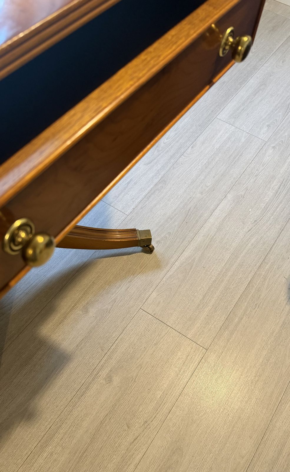 Brights Of Nettlebed Regency Style Yew Wood & Mahogany Drop Leaf Table photo for sale