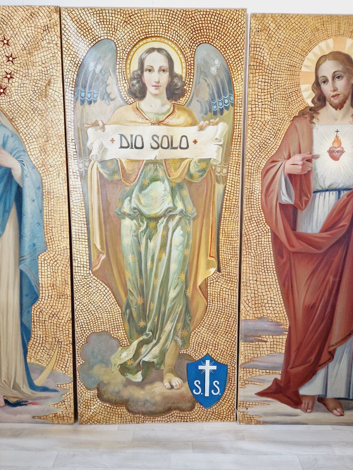 photo furniture Large Antique Italian Religious Triptych Oil Painting Saints Madonna Christ