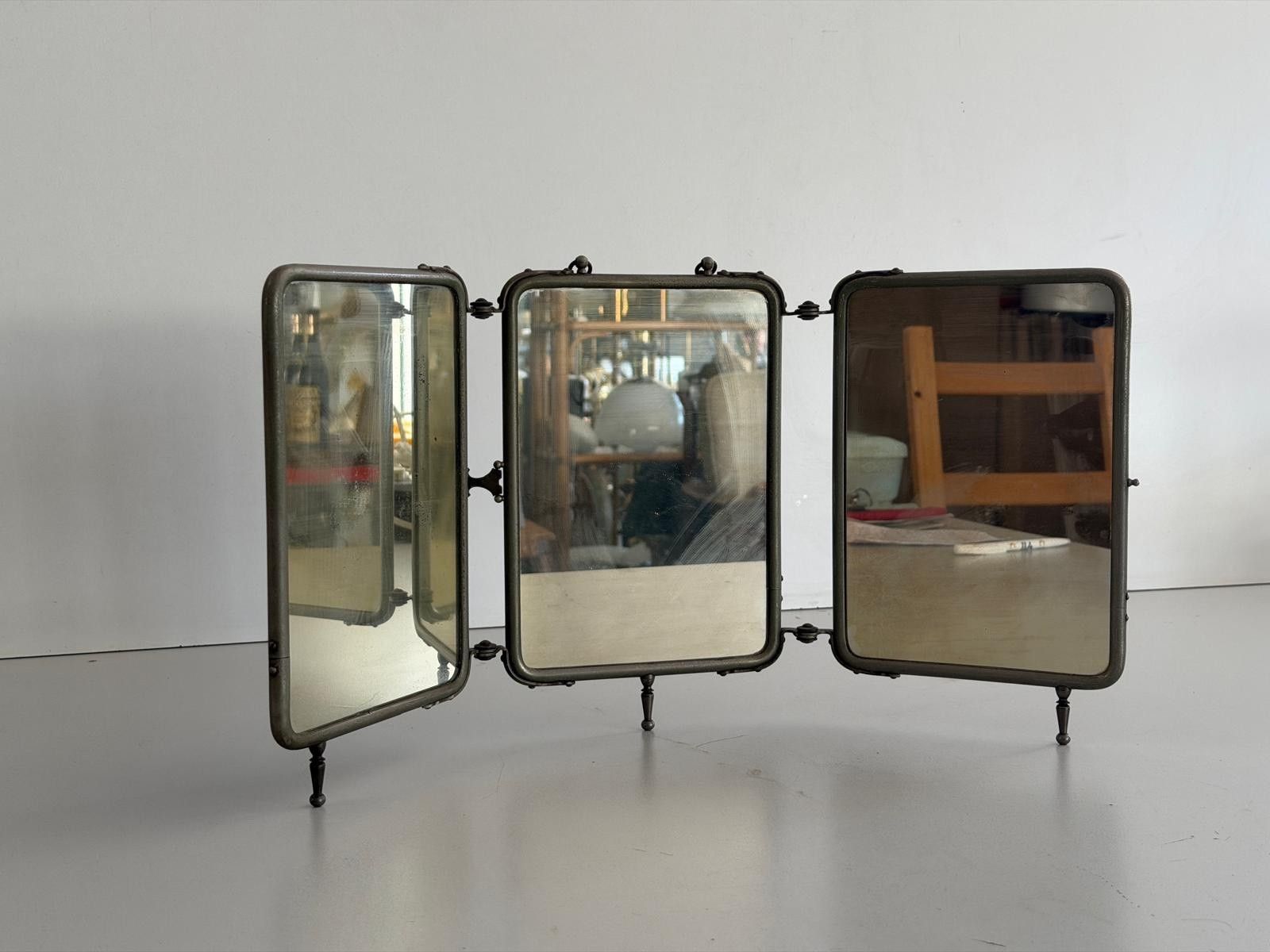 photo vintage Art Deco 3 Cover Glass Nickel Plated Table Or Wall Vanity Mirror, 1940s, Italy