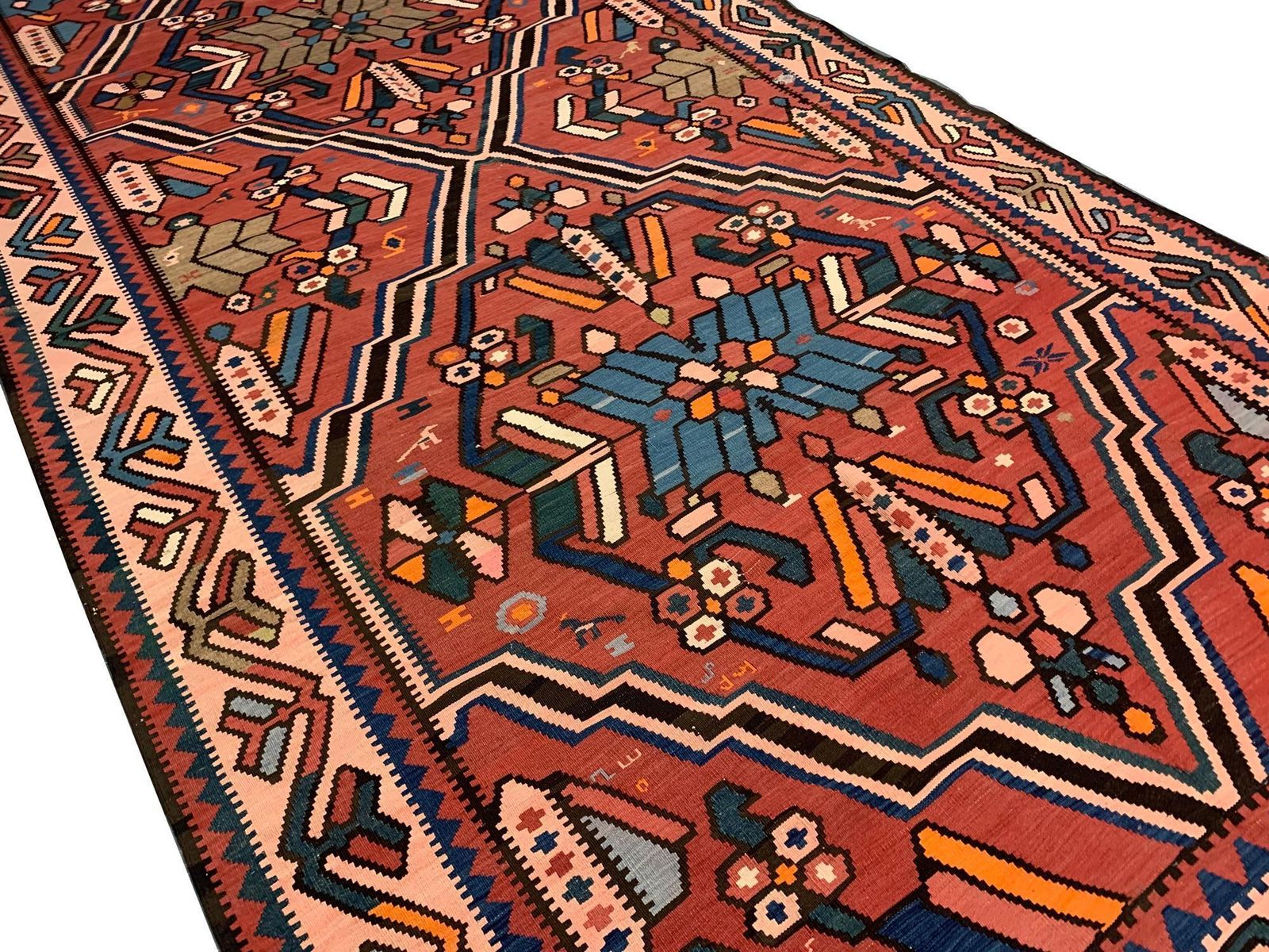 Tapis kilim d'époque caucasien en laine, motifs géométriques et animaliers photo 5100.0