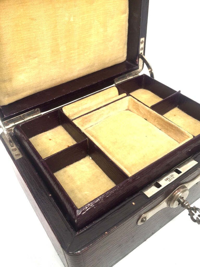 Antique Edwardian Leather Jewellery / Trinket Box With Key &Amp; Working Lock C.1910 photo vintage