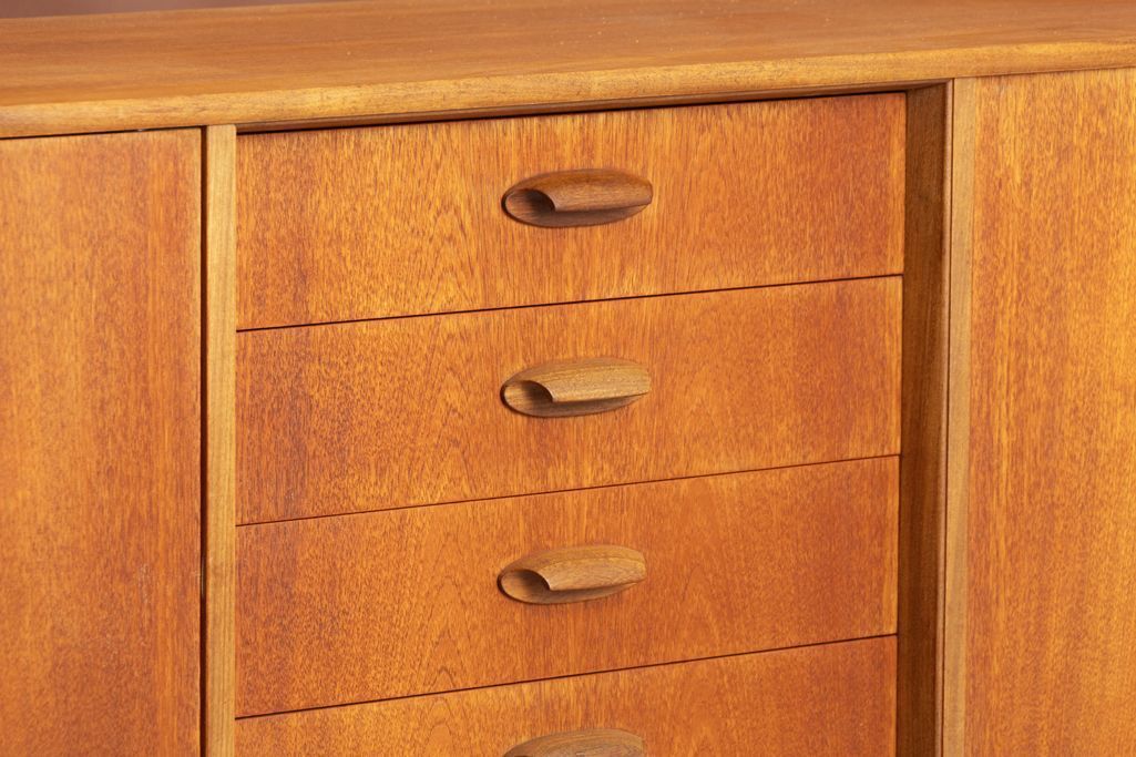 photo vintage Midcentury Sideboard In Brasilia Teak By G Plan C.1965