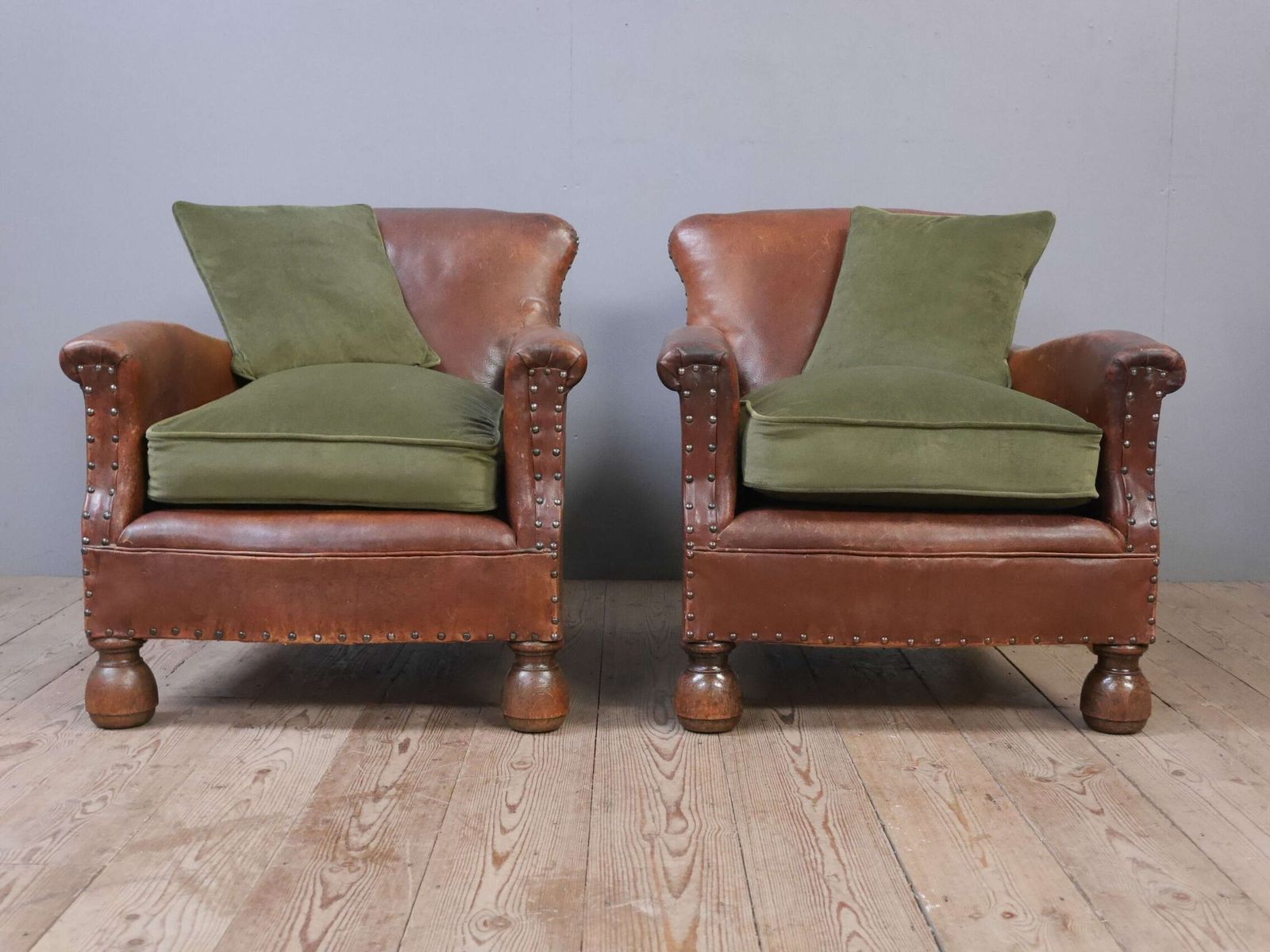 Pair Of Early 20th C English Leather Club Chairs photo buy