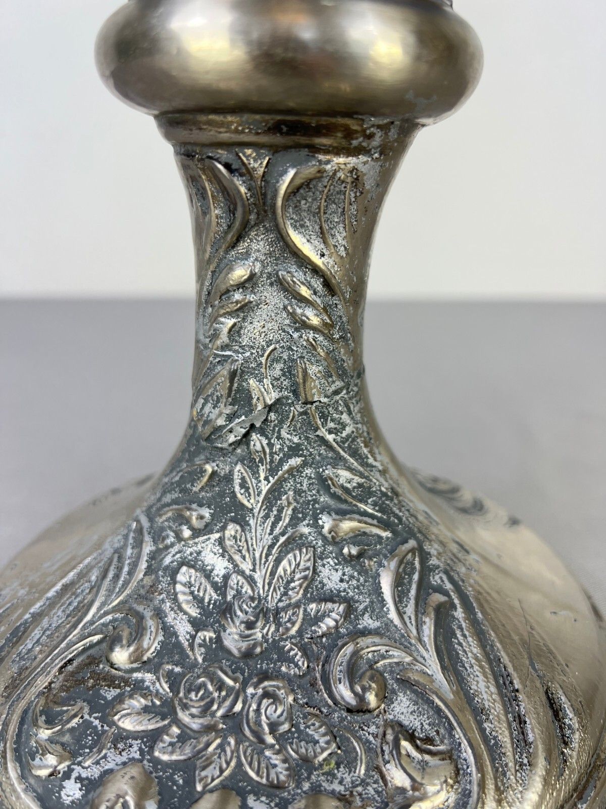 Lamp Antique Style Pewter Angel Table Lamp Pleated Glass Shade Lot 5169 photo vinterior