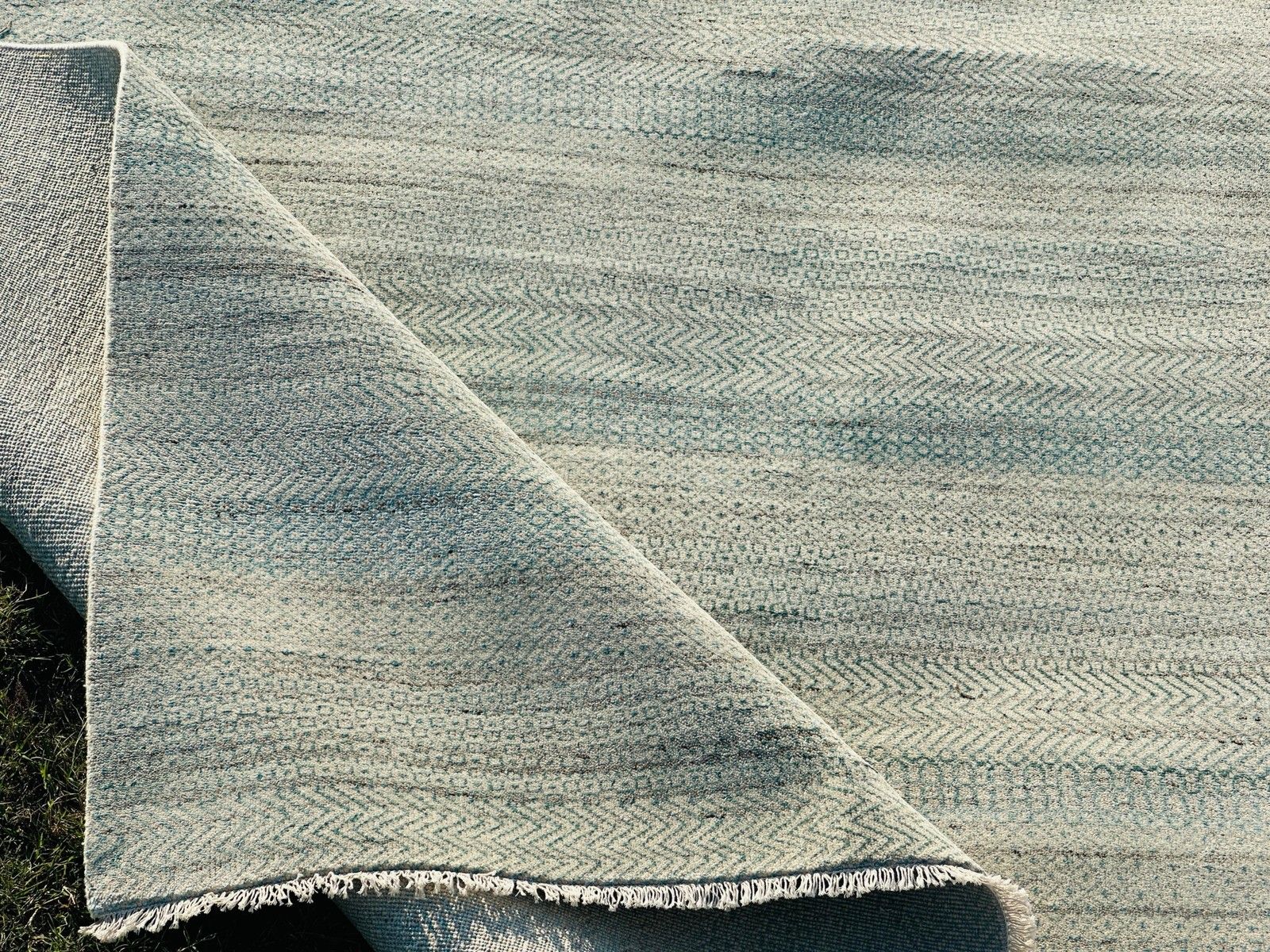 8x10 Ft Minimalist Handmade Area Rug In Ivory. Hand Knotted Wool & Bamboo Carpet photo 2843.0