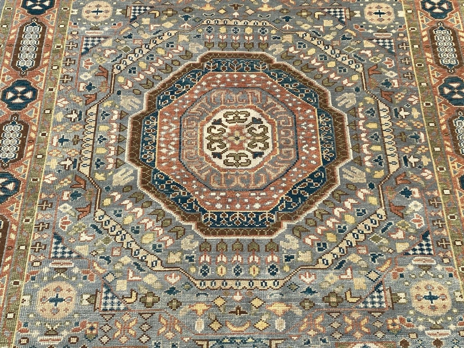 Tapis moderne en laine noué à la main, 245 x 305 cm, motif médaillon géométrique photo Textiles