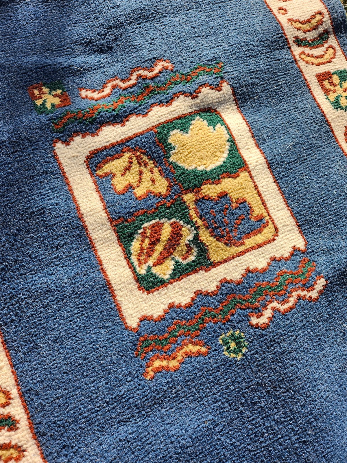 Vintage 1990s Rug, Late 20th Century photo 150.0
