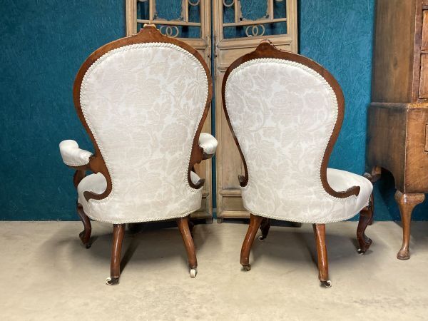 A Fine Pair Of Victorian Ladies And Gentlemans Parlour Chairs photo Furniture