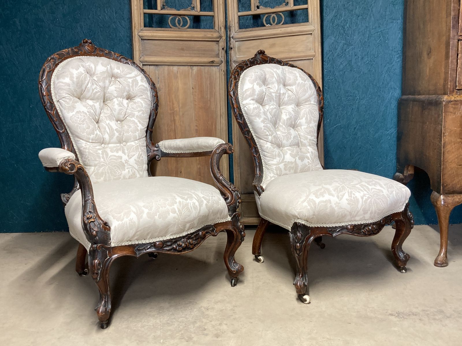 Furniture A Fine Pair Of Victorian Ladies And Gentlemans Parlour Chairs photo