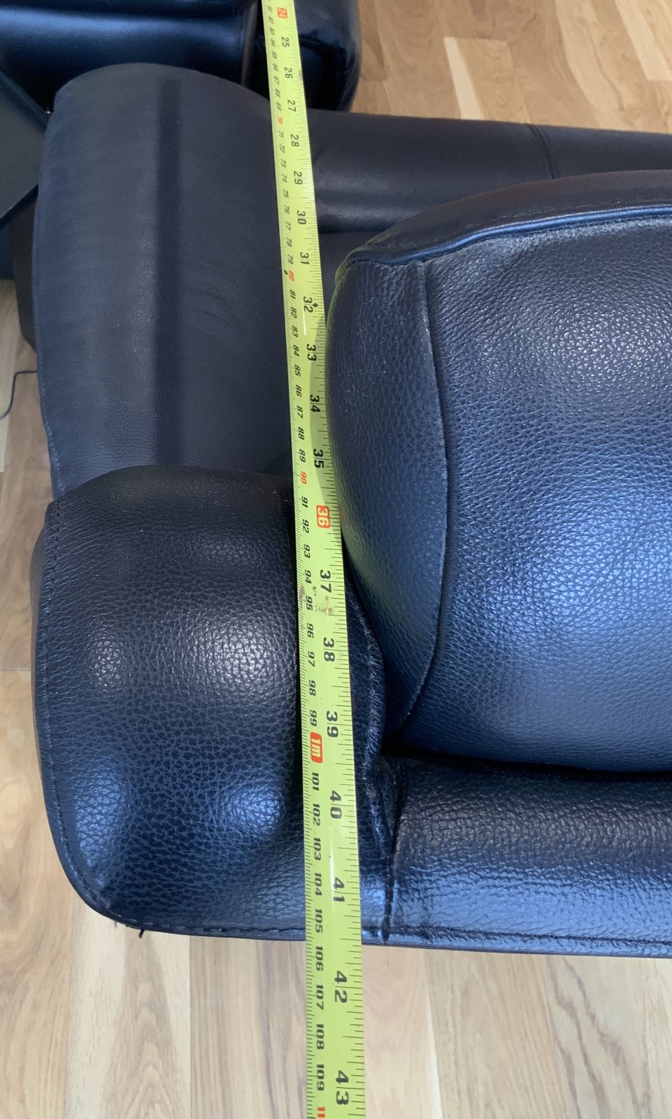 2 Seater Electric Recliner Sofa photo vinterior