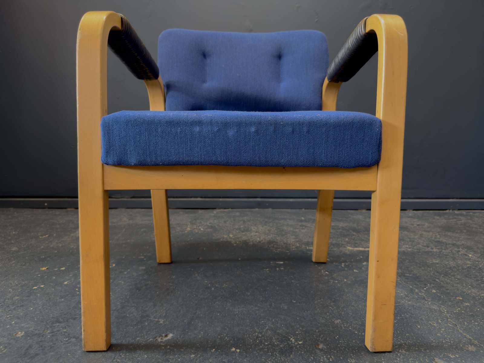 photo furniture Model 43 Armchair By Maija Heikinheimo And Alvar Aalto